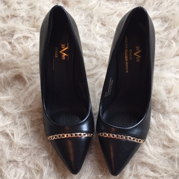 🎉HP🎉NWT chain design black pumps  - size 7.5 - Picture 2 of 6